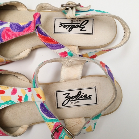 Vintage Zodiac Colorful Paint Strap Flats Sandals - Picture 4 of 6
